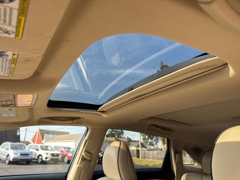 Used 2013 Toyota Venza XLE image 25