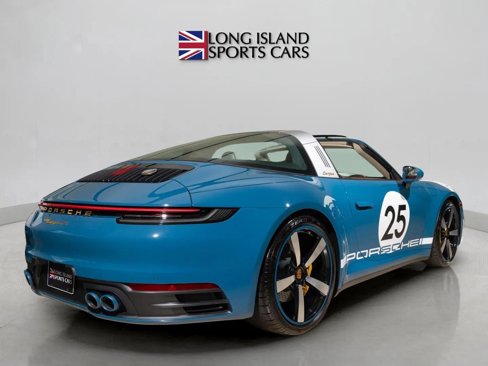 Used 2021 Porsche 911 Targa 4S Heritage Design image 4