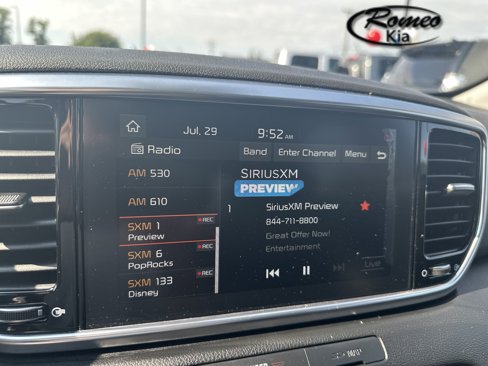 Used 2021 Kia Sportage EX w/ EX Technology Package image 18