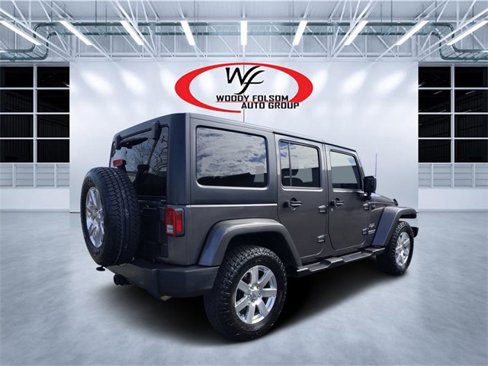 Used 2016 Jeep Wrangler Unlimited Sahara w/ Dual Top Group image 3
