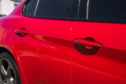 Used 2018 Alfa Romeo Giulia image 16