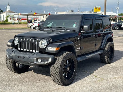 Used 2018 Jeep Wrangler Unlimited Sahara image 3