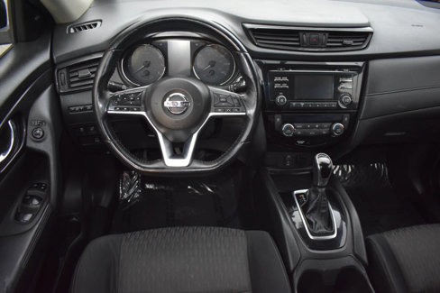 Used 2017 Nissan Rogue SV image 45