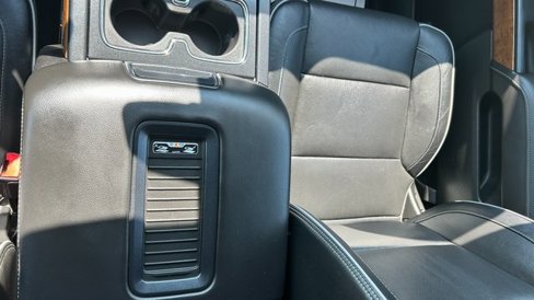 Used 2018 Chevrolet Silverado 1500 High Country image 24