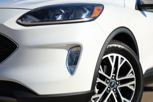 Used 2020 Ford Escape SEL image 11