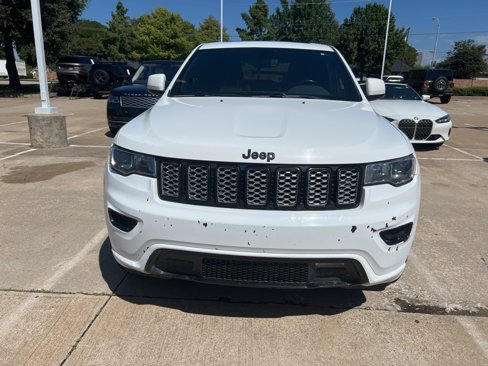 Used 2020 Jeep Grand Cherokee Altitude image 2