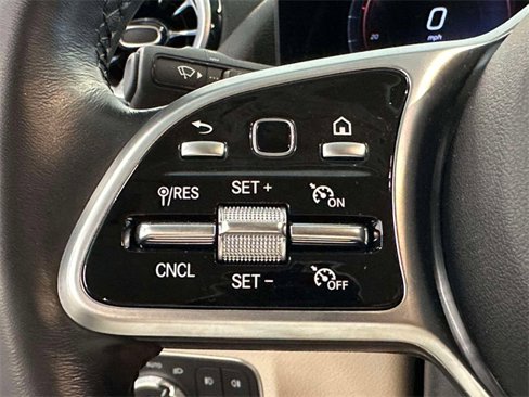 Certified 2022 Mercedes-Benz GLA 250 4MATIC image 27