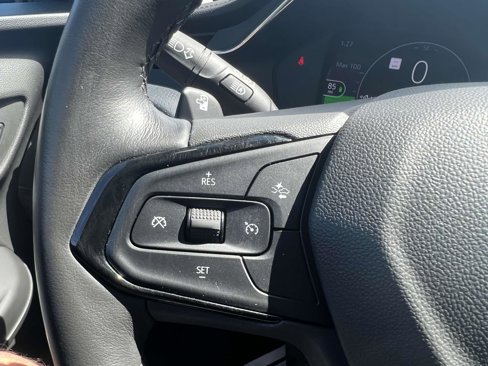 Used 2022 Chevrolet Bolt EUV Premier w/ Sun & Sound Package image 31