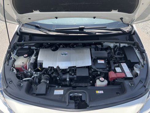 Used 2017 Toyota Prius Prime Plus image 17