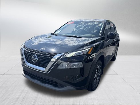Used 2021 Nissan Rogue SV image 1