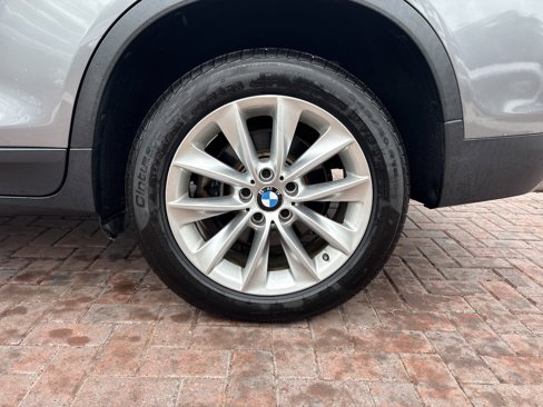 Used 2017 BMW X3 xDrive28i image 13