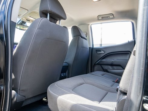Used 2015 Chevrolet Colorado LT image 18
