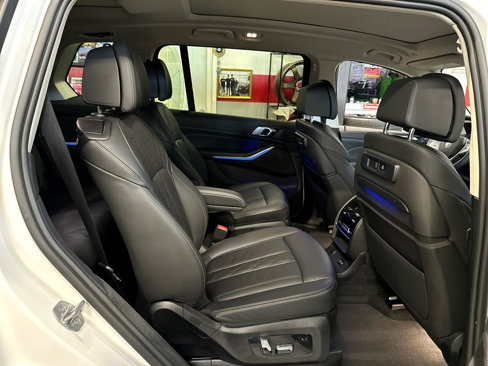 Used 2022 BMW X7 xDrive40i image 22