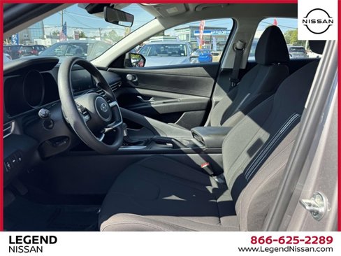 Used 2023 Hyundai Elantra SEL image 13