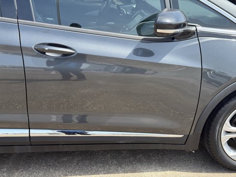 Used 2020 Chevrolet Bolt LT image 11