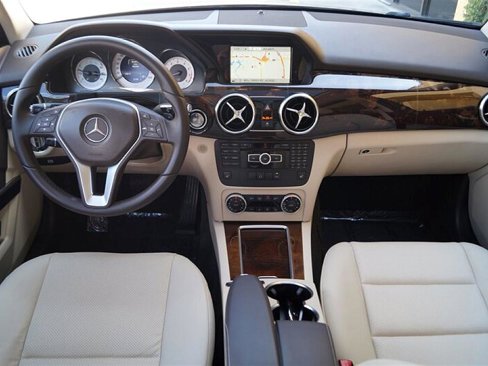 Used 2015 Mercedes-Benz GLK 350 4MATIC image 15