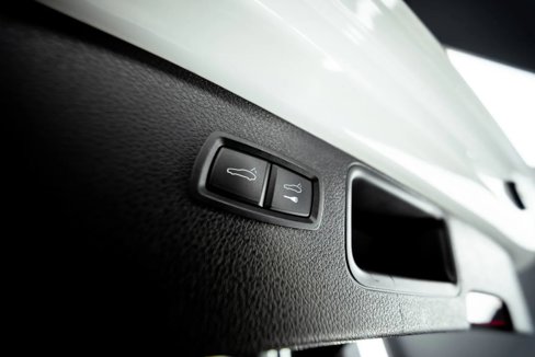 Used 2017 Porsche Macan image 50