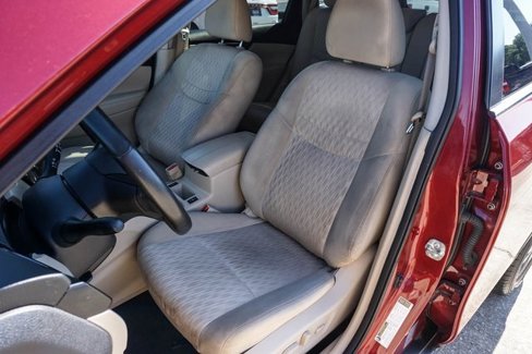 Used 2019 Nissan Rogue SV w/ Premium Package image 16