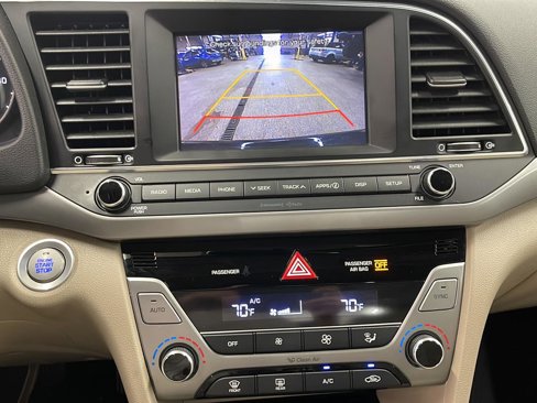 Used 2017 Hyundai Elantra Value Edition image 18
