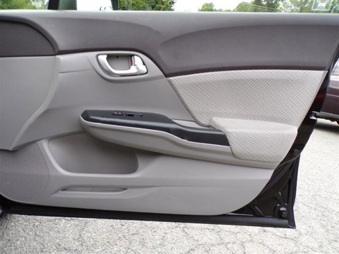 Used 2012 Honda Civic Hybrid Sedan image 20