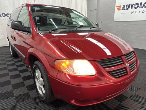 Used 2007 Dodge Grand Caravan SE image 2