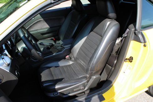Used 2006 Ford Mustang GT image 15