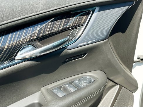 Used 2023 Cadillac XT6 Premium Luxury image 18
