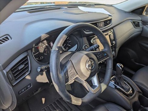 Used 2020 Nissan Rogue SL image 9