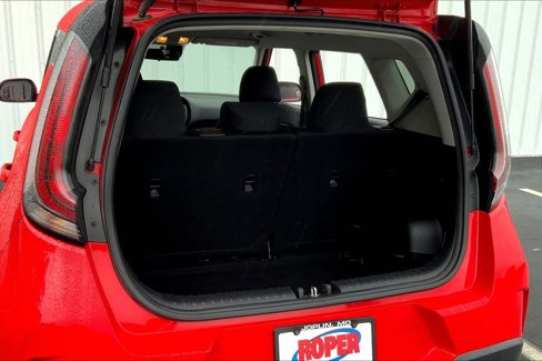 Used 2023 Kia Soul LX image 25