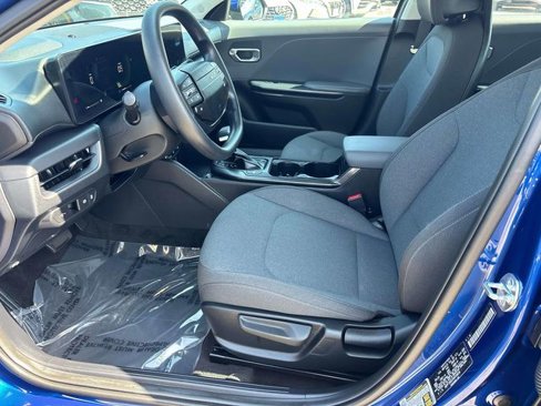 Used 2025 Kia K4 image 9