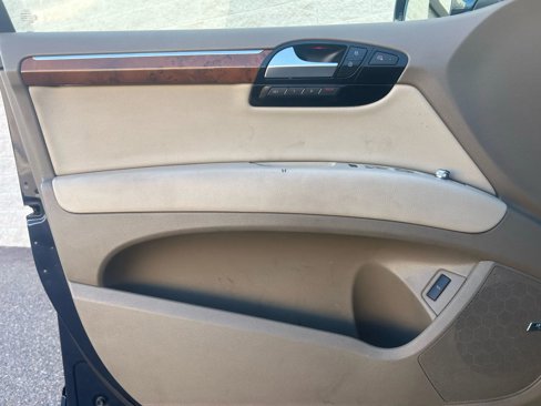 Used 2014 Audi Q7 TDI Premium Plus image 11