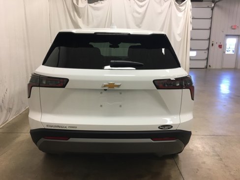 New 2026 Chevrolet Equinox LT image 5