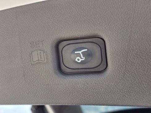 Used 2019 Lincoln Nautilus Reserve image 17