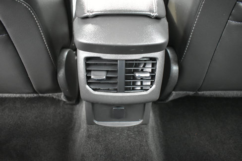 Used 2015 Ford Fusion Titanium image 40