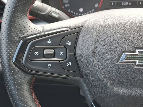 Certified 2024 Chevrolet Trax RS w/ Driver Confidence Package image 20