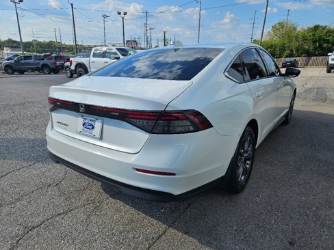 Used 2023 Honda Accord EX image 6