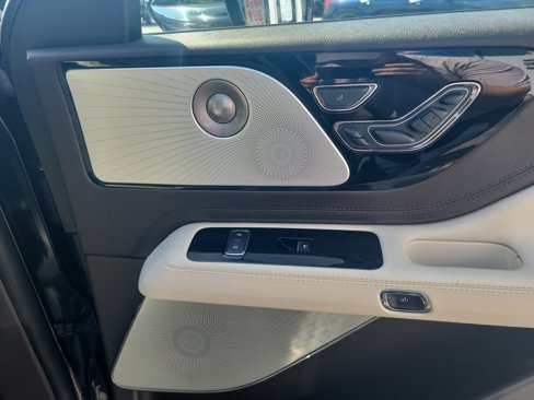 Used 2020 Lincoln Aviator Black Label w/ Dynamic Handling Package image 54
