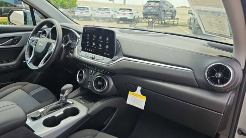 Certified 2023 Chevrolet Blazer LT w/ Convenience Package image 30