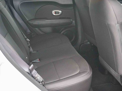 Certified 2016 Kia Soul image 13