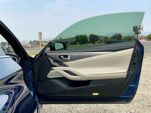 Used 2017 INFINITI Q60 w/ Premium Package image 47