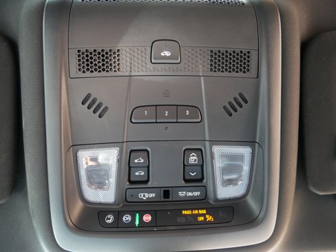Used 2021 Cadillac XT6 Premium Luxury w/ LPO, Floor Liner Package image 22