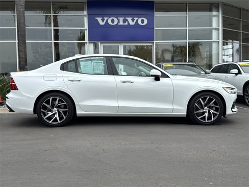 Certified 2020 Volvo S60 T5 Momentum image 6