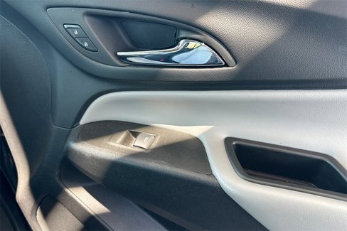 Used 2023 Chevrolet Equinox LT image 25
