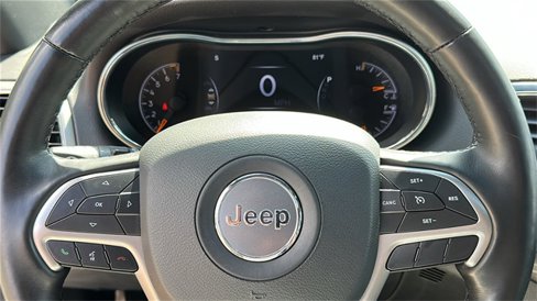 Used 2022 Jeep Grand Cherokee Laredo X image 12