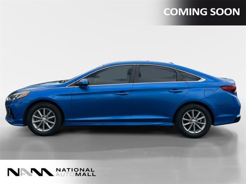 Used 2018 Hyundai Sonata SE image 2
