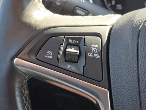 Used 2018 Buick Encore Preferred image 9