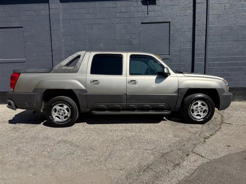 Used 2003 Chevrolet Avalanche 2WD image 5