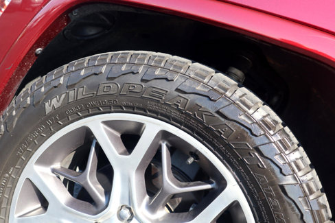 Used 2018 Jeep Grand Cherokee Limited image 23