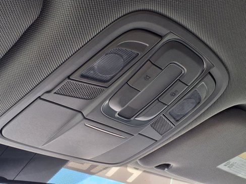 Used 2019 Hyundai Santa Fe SE image 19