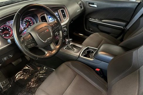 Used 2022 Dodge Charger SXT image 11